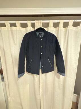 Gap Navy Quilted Bomber Jacket with Snap Closure